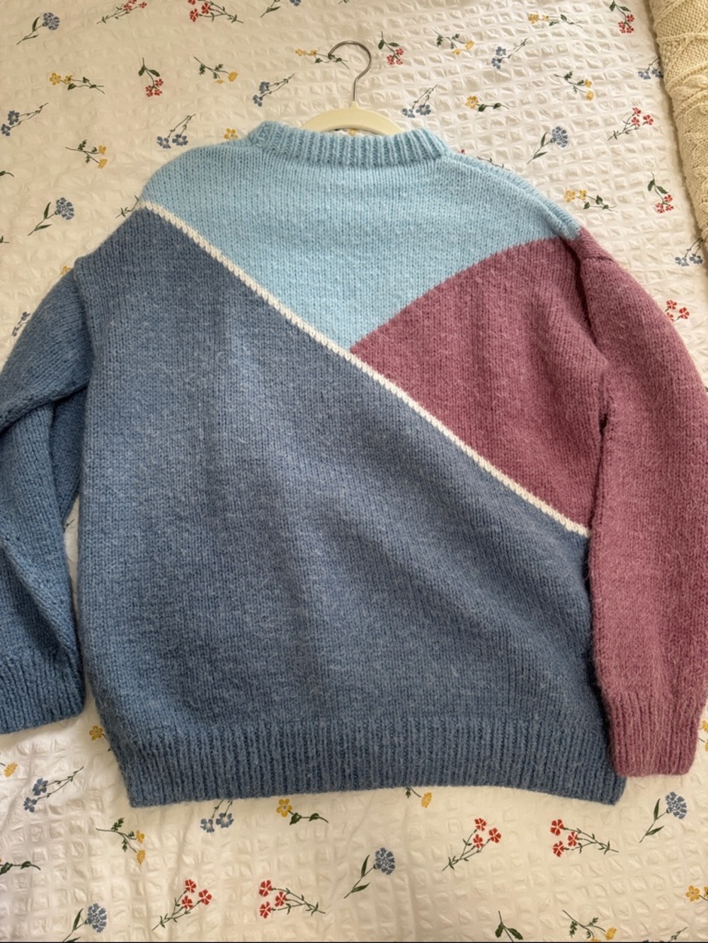 Colorblock Oversized Sweater - Picture 3 of 3
